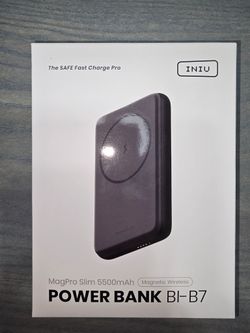 INIU MagPro Slim 5500mAh Magnetic Wireless Power Bank