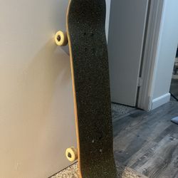 Hanger 94 Skateboard 
