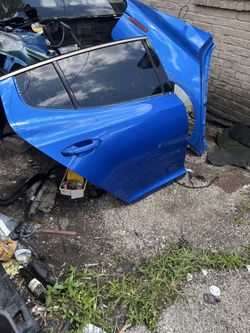 2023 Kia stinger rear door and quarter panel