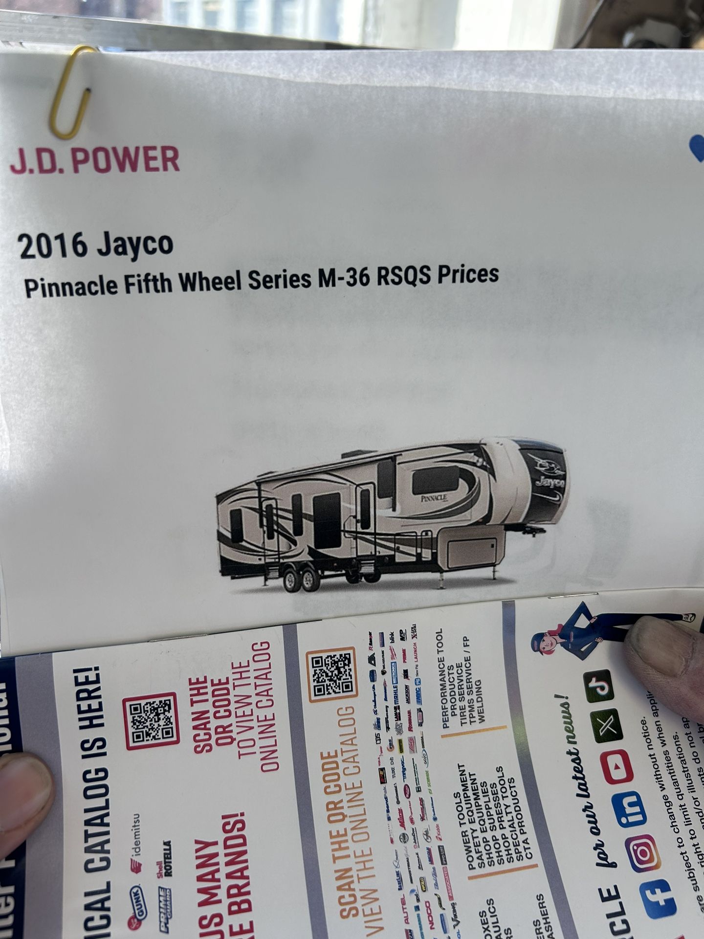 2016 Jayco Pinnacle Fifth Wheel 