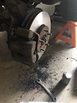 AUTO MOTIVE SERVICES