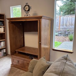 Wooden Hutch 