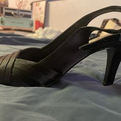 7 1/2 KELLY & KATE BLACK HIGH HEELS