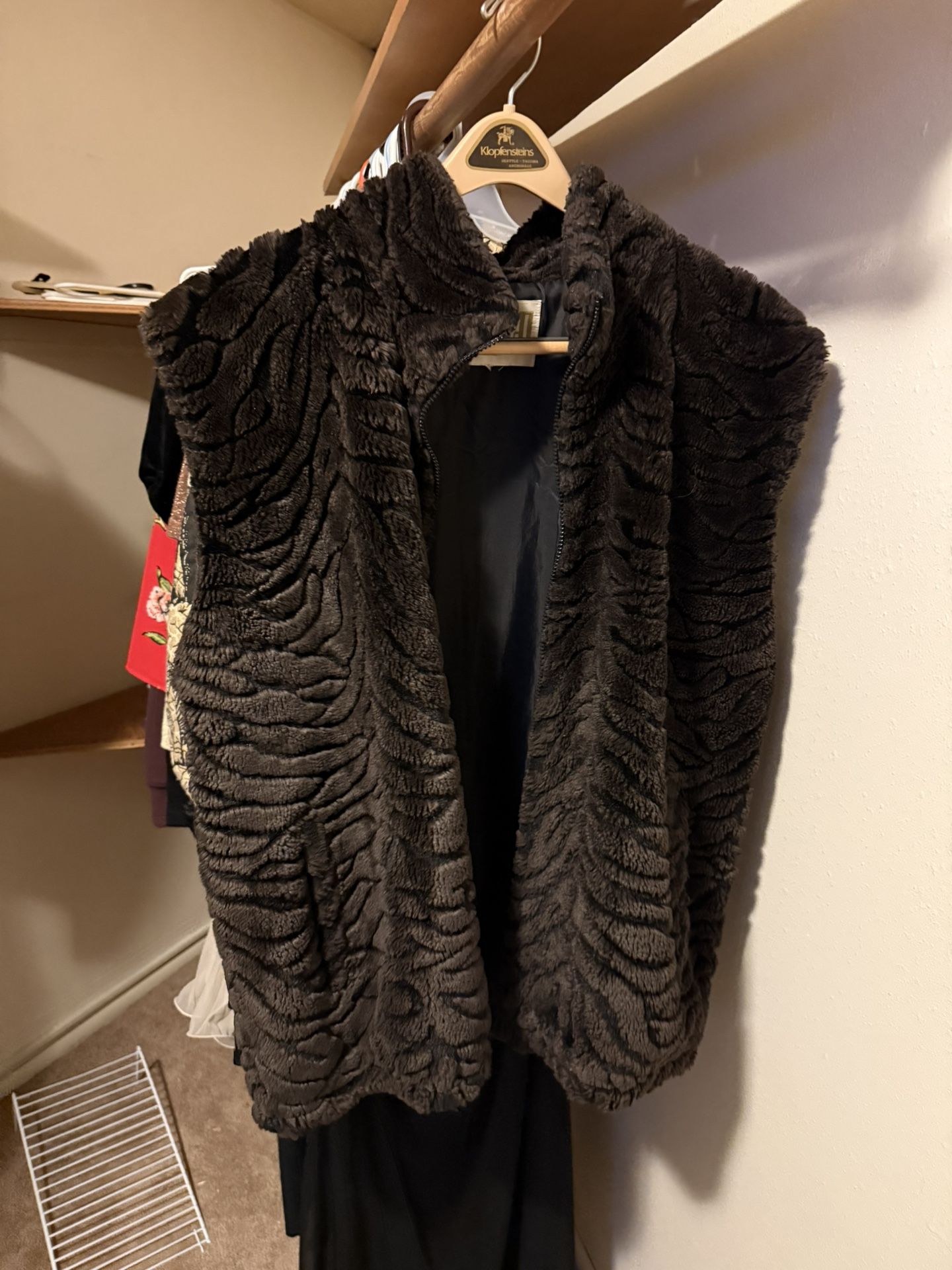 Brown Faux Fur Zippered Vest 