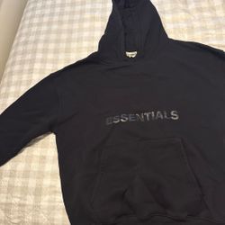 Essential Sweatshirt