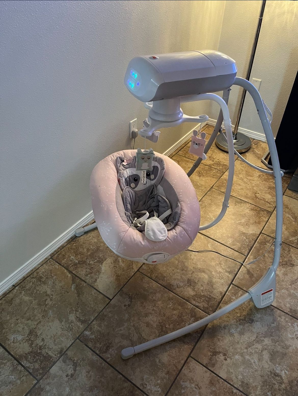 Fisher-PriceBaby Raccoon Swing, Pink Dual Motion Baby Swing