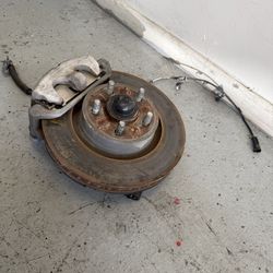 15-21 FORD MUSTANG FRONT RIGHT PASSENGER SIDE SPINDLE KNUCKLE HUB OEM 49K