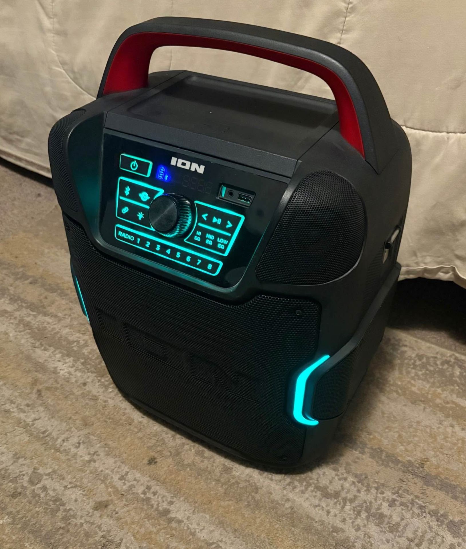 Ion Pathfinder 320 All-Weather Bluetooth Party Speaker – 200W, 320° 5-Speaker Sound, 100hr Battery, LED Lightsu