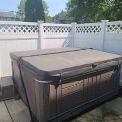 Hot Tub - Twilight series 7.2