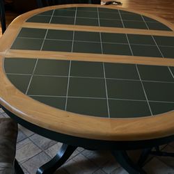 Kitchen Table And 6 Chairs 