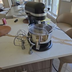 Kitchen Aid Prof 600 Series 6-quart Bowl-lift Stand Mixer 