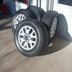 New 2025 Toyo 245/70/17 On Tacoma Rims 