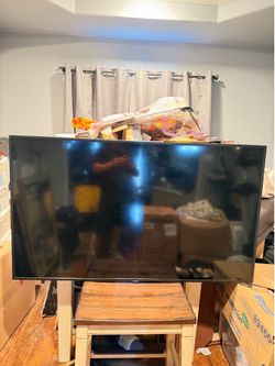 58” Samsung 4K TV includes mount
