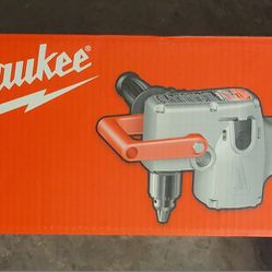 Milwaukee
7.5 Amp 1/2 in. Hole Hawg Heavy-Duty Corded Drill
229
