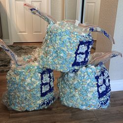 Non-uniform Shredded Foam