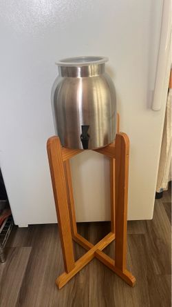 Water Dispenser & Stand