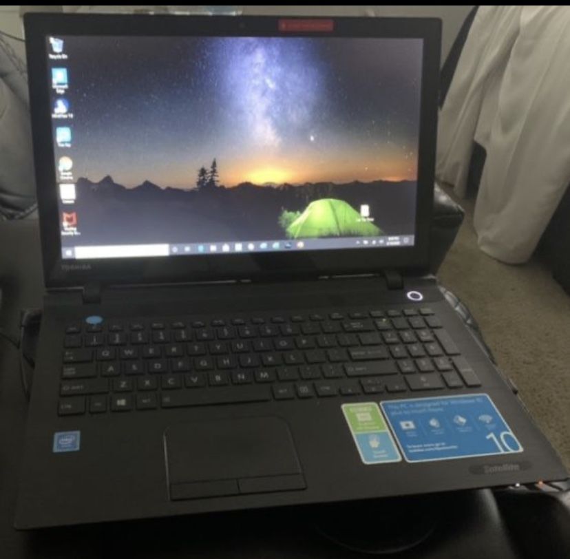 Toshiba - Satellite 15.6" Touch-Screen Laptop