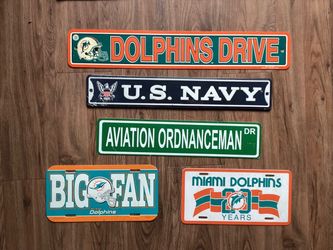 Miami Dolphins & U.S. Navy Novelty Signs Lot