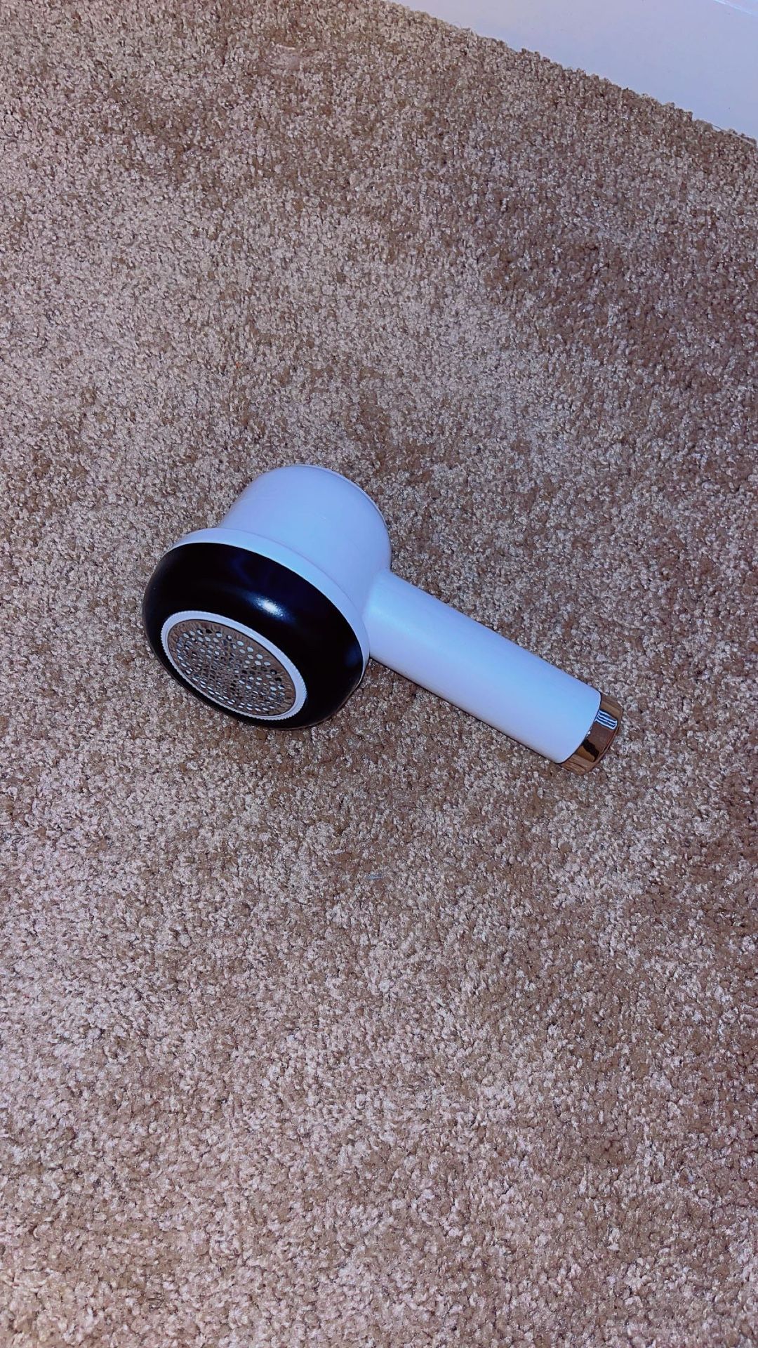 Rechargeable Fabric Shaver