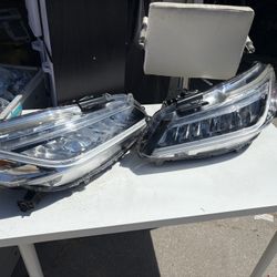 2017 Honda Accord Headlights 
