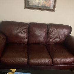 Burgundy leather couch 