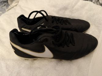Soccer Slightly Used Nike Tiempo Legend VI FG ACC Size 7 819177-010