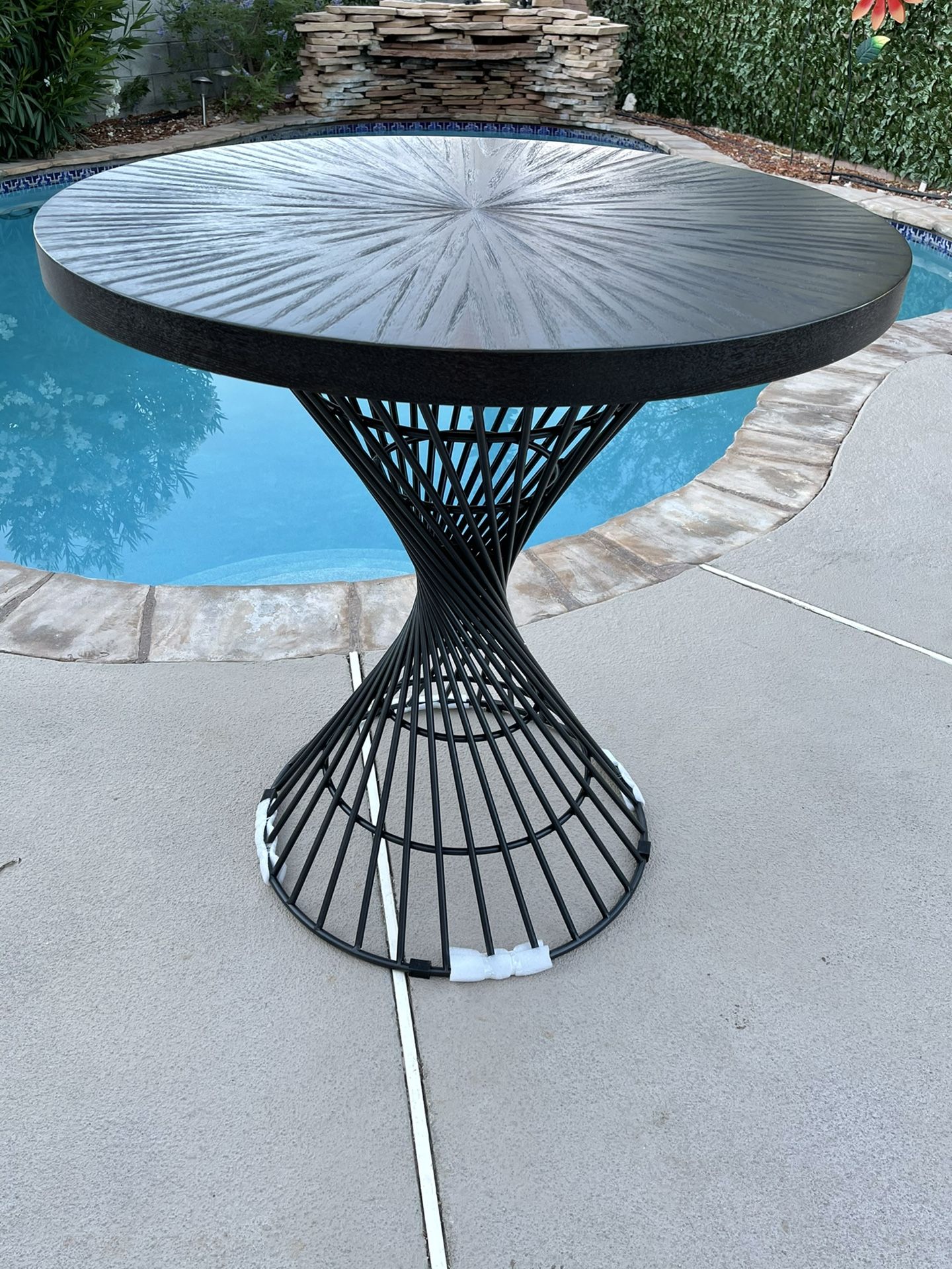 Kanister Round Counter Height Dining Table - Hillsdale Furniture