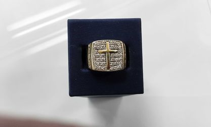 Yellow Gold 10k (.417) 8.7 grams Size 11