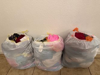 Women’s Mixed size Clothing Bundles