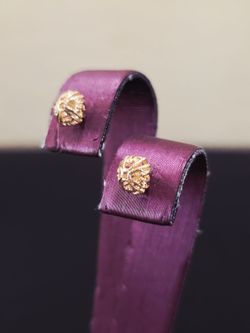 Real 14k Yellow Gold 6mm Filigree Flower Dome Stud Earrings - 0.6 g Starburst