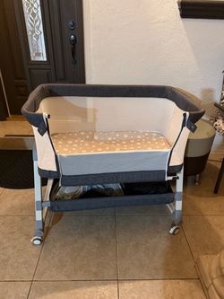 Bassinet for baby 33” 22” 35”