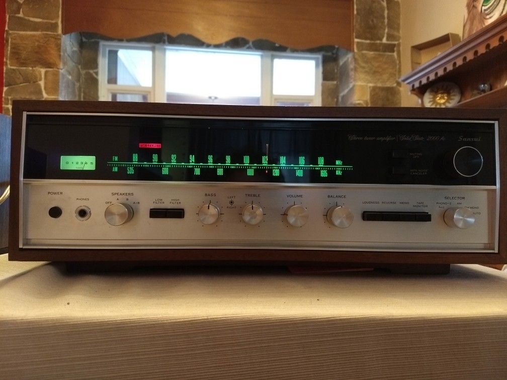Sansui 2000A stereo receiver