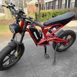 Hidoes B6 e- bike with ignition key