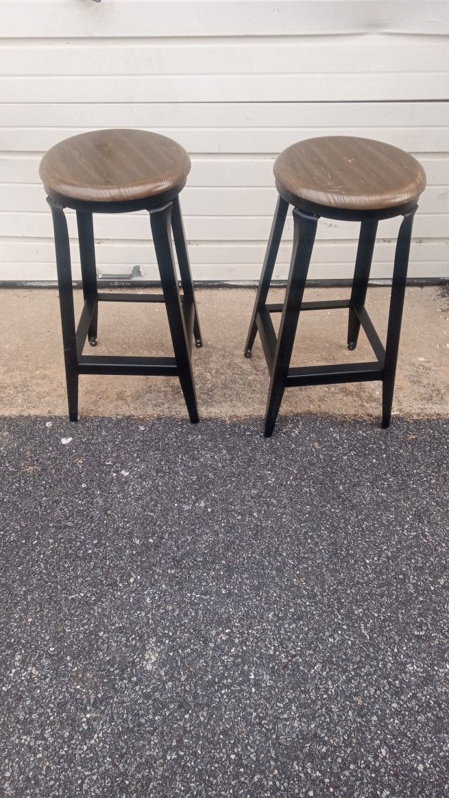Bar Stools 