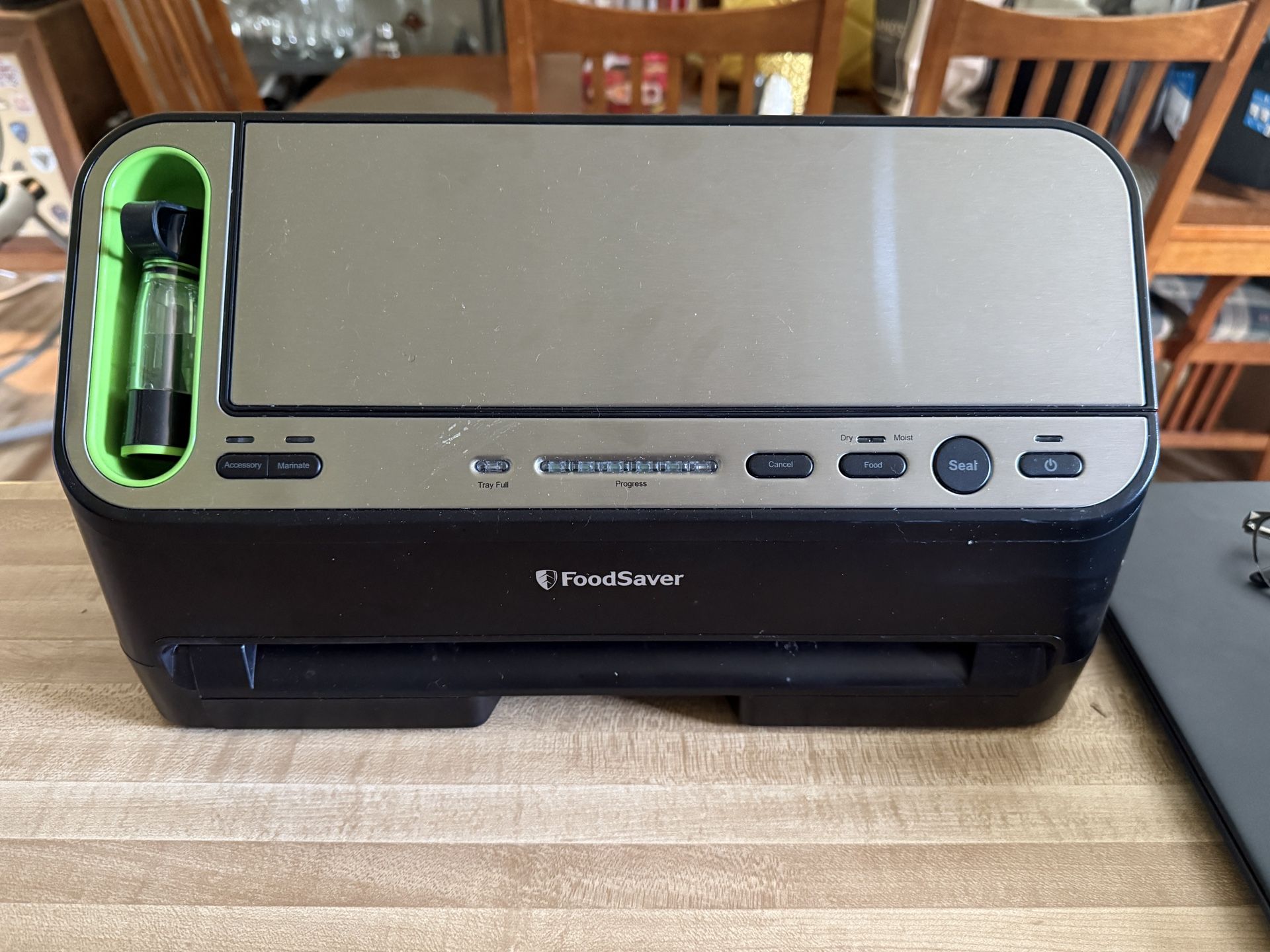 FoodSaver V4400 2 In 1 Vacuum Sealer