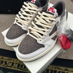 Jordan 1 Retro Low Travis Scott Reverse Mocha 