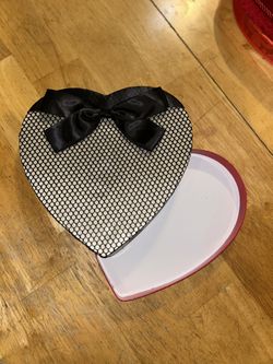 Valentine Gift Box Heart Shaped 