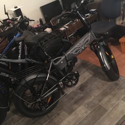 Best Folding Ebike For The Money Period!!!  Best Built And Beautiful!!! 28/30 Mph And 75 Mile Max Range Absolutely Awesome and Best Engineered!