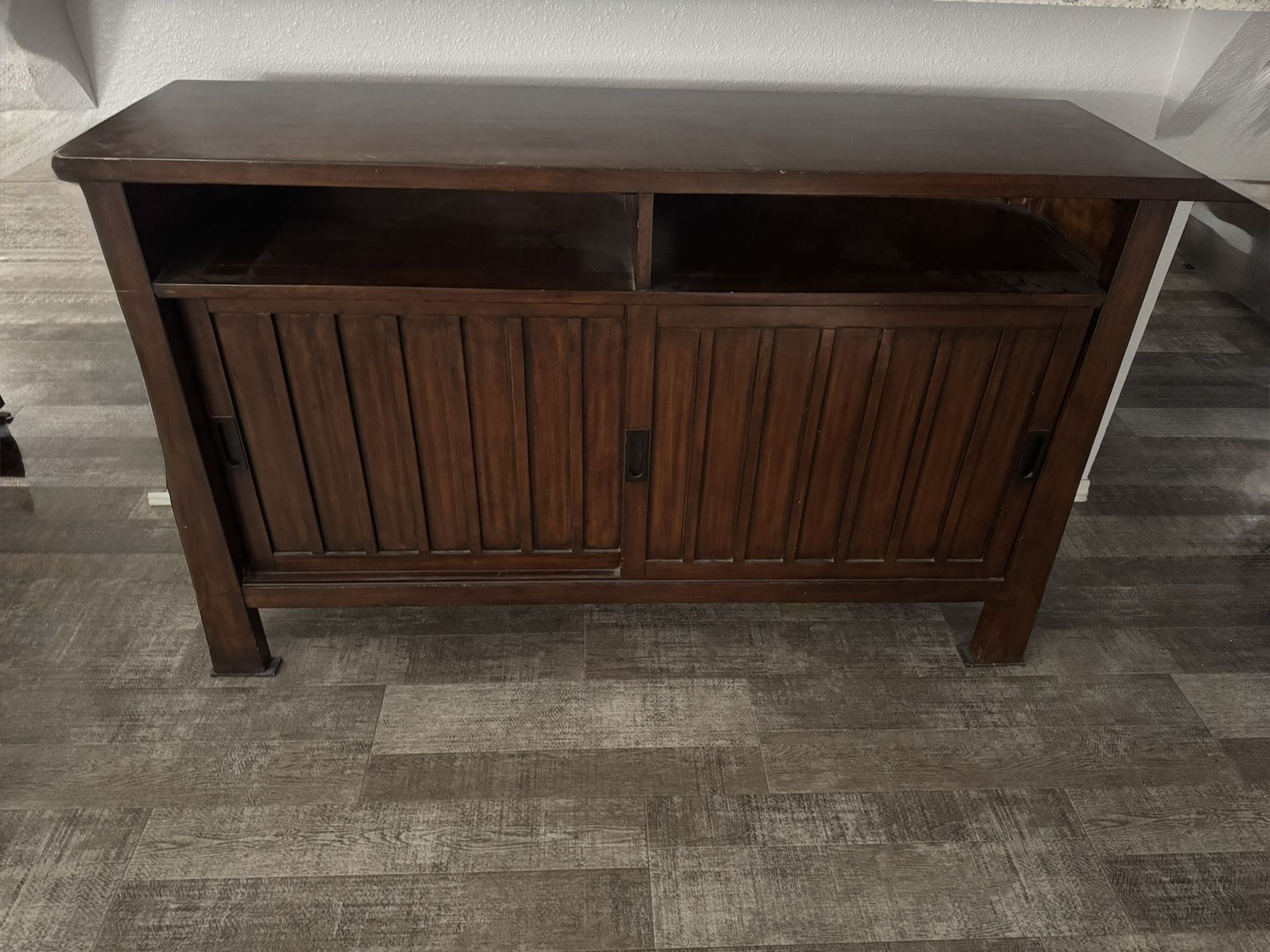 Cabinet / Console