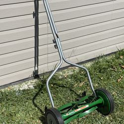 Scotts Lawn Mover