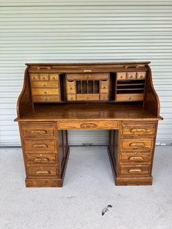 Solid Oak Roll Top Desk - Great Condition