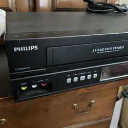 Phillips VCR/DVD Combo Player