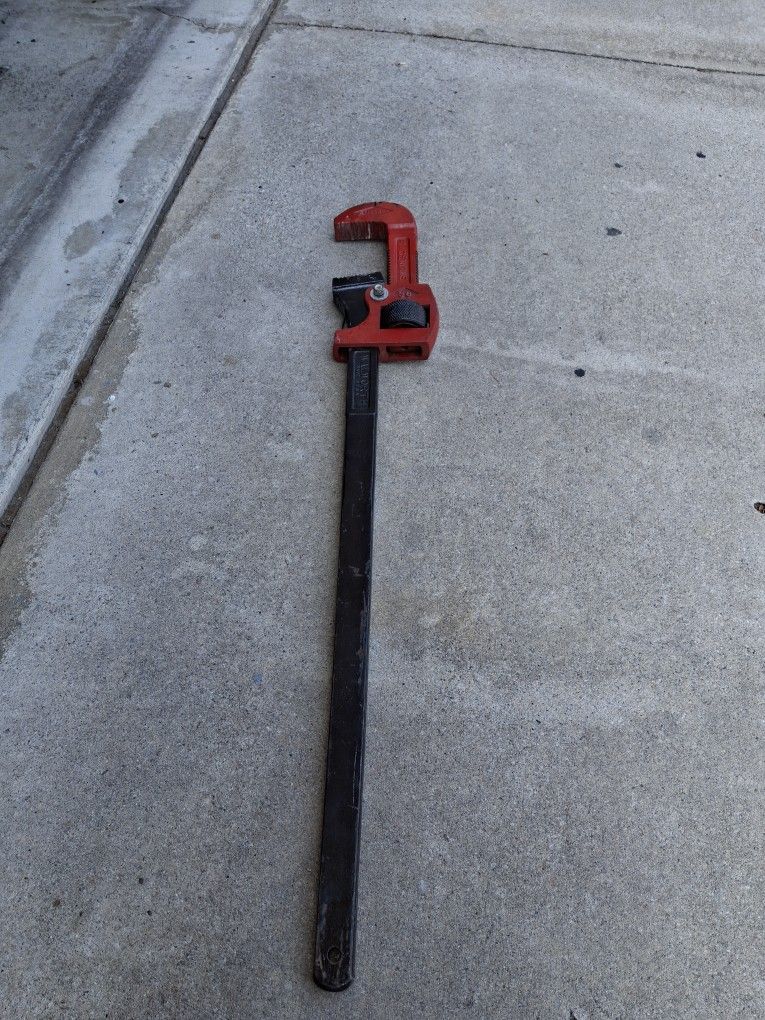 Stillson 36in Pipe Wrench Exellent Condition Firm