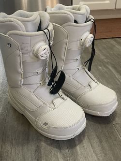 Women’s Size 8 K2 Sapera Snowboard Boots