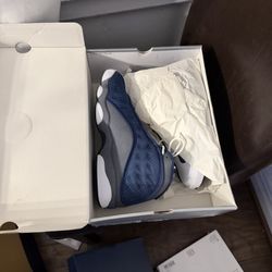 Jordan Air Jordan 13 Retro Flint Navy University Blue Sneaker 414571-404
