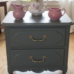 solid wood french provincial side table / nightstand. in LAKEWAY.   by LAKE TRAVIS HIGH 