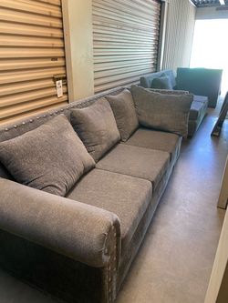 Sectional set