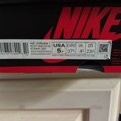 Retro Jordan 1s