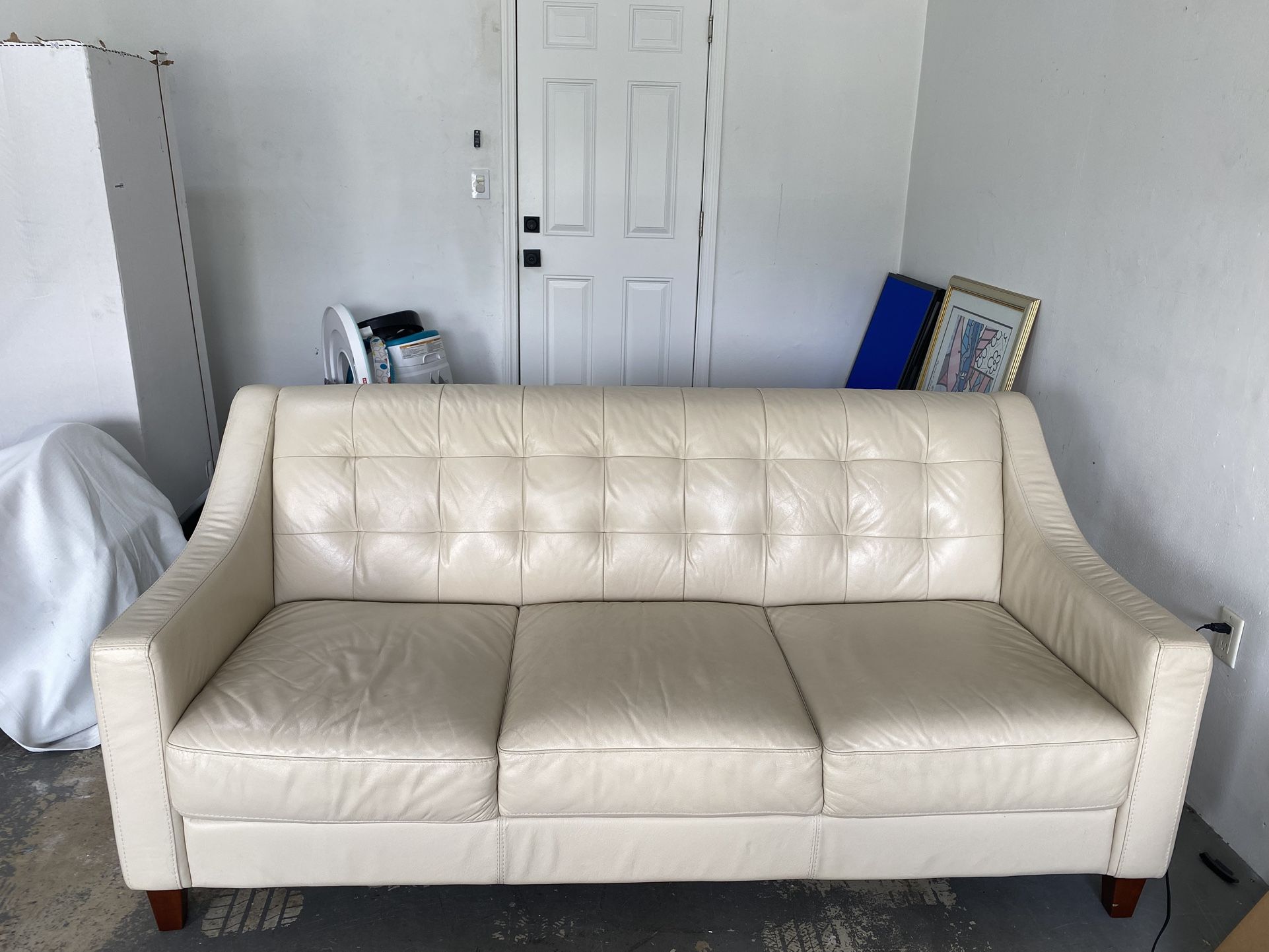 Beautiful Leather Couch!