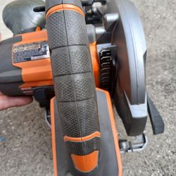 Compact Circular Saw